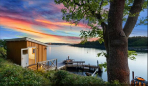 Waterfront Cabin - 15 Minutes from Downtown Oslo